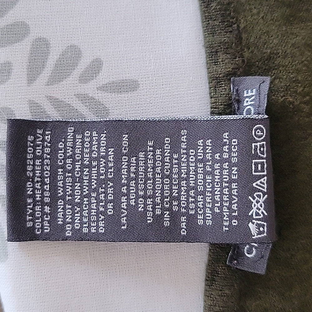Chelsea & Theodore Olive High-Low Lightweight Crewneck Sweater - Picture 5 of 5